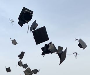 ACTE GRADUACIÓ ALUMNAT POSTOBLIGATORIS