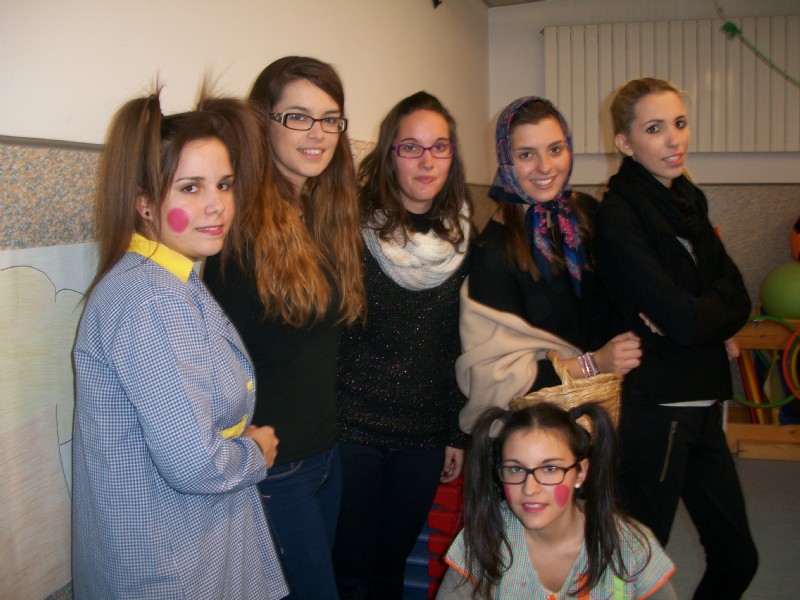Escola Farners: Expliquem contes!