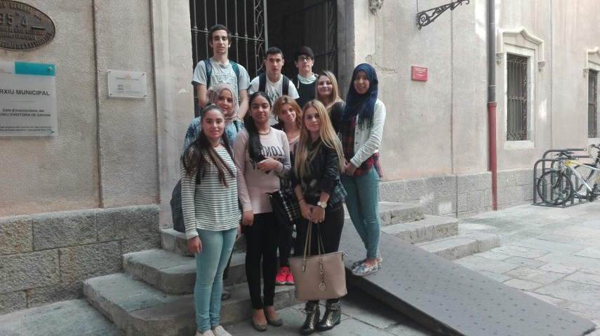 Visita a l'Arxiu Municipal de Girona (13 d'octubre de 2015): alumnes de 2n CFGM Gestió Administrativa