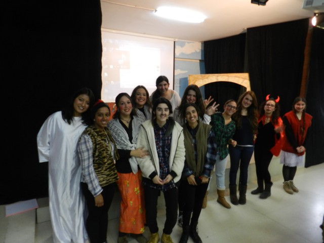 Representació dels Pastorets per les alumnes de 1r de TEI (17-21 desembre de 2015)