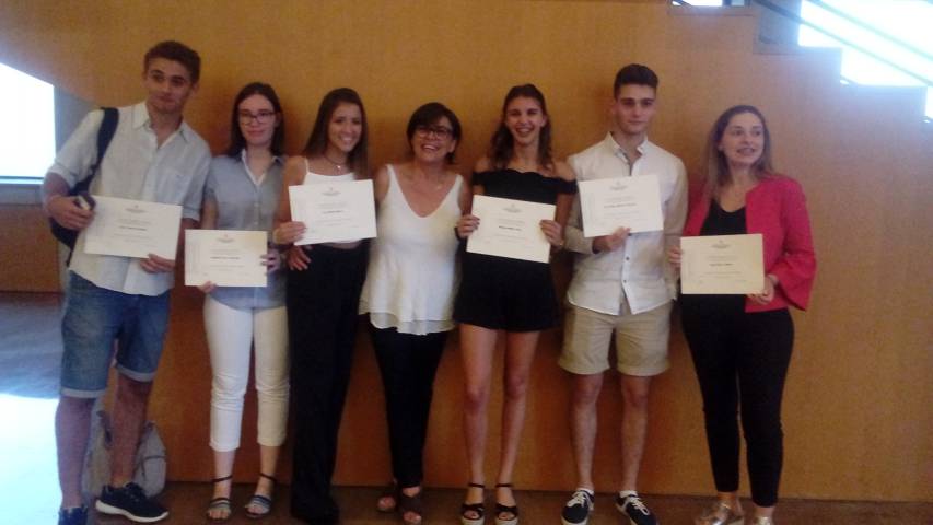 7 alumnes de l'Ins de Santa Coloma han rebut la distinció  per l'excel·lent a les PAU 2017